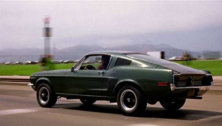 Сравнение характеристик и особенностей Dodge Charger 440 R/T и Ford Mustang 390 GT - Все, что вам нужно знать о этих легендарных мускул-карах Dodge Charger 440 R/T и Ford Mustang 390 GT