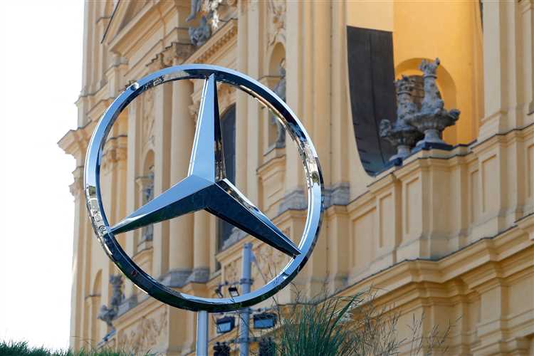 Mercedes-Benz - элегантность, комфорт и надежность в каждой детали автомобильного шедевра Mercedes-Benz