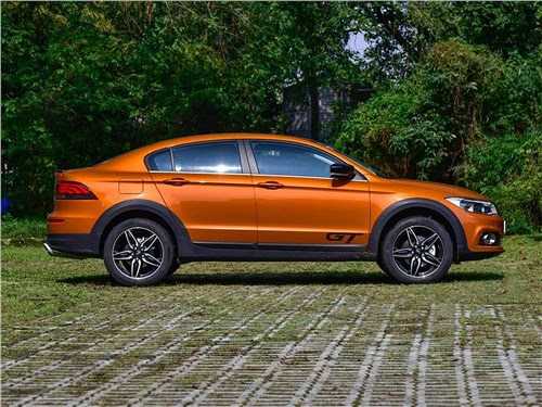 Тест-драйв и обзор автомобиля Qoros 3 City - современный дизайн, передовые технологии и комфортные возможности Обзор Qoros 3 City.