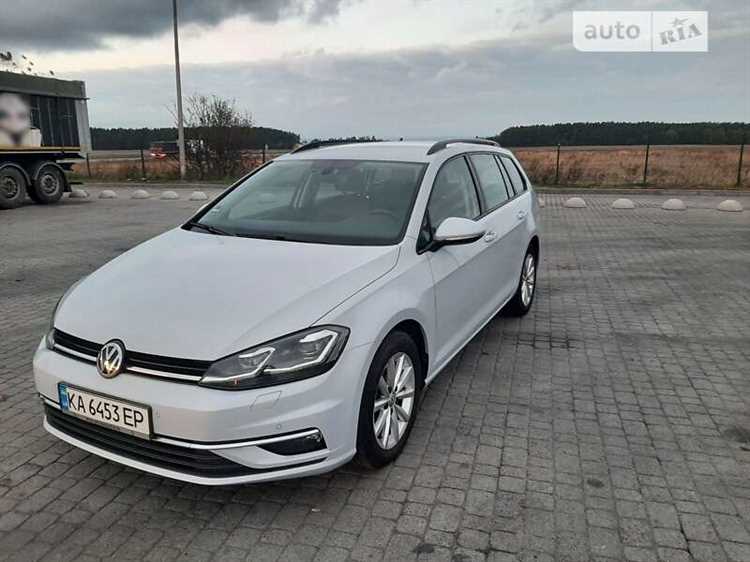 Рестайлинг модели VW Golf VII пройдет уже в начале 2017 года, будут внесены значительные изменения в дизайн и функциональность автомобиля Рестайлинг VW Golf VII уже в начале 2017 года