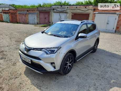 Тойота Рав4: идеальный автомобиль для городской жизни