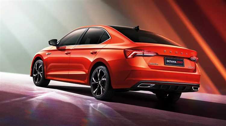 В Россию привезли седан Skoda Octavia Pro за 3,0 млн рублей